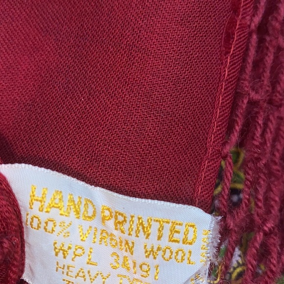 Hand printed virgin wool large floral scarf - Picture 3 of 5